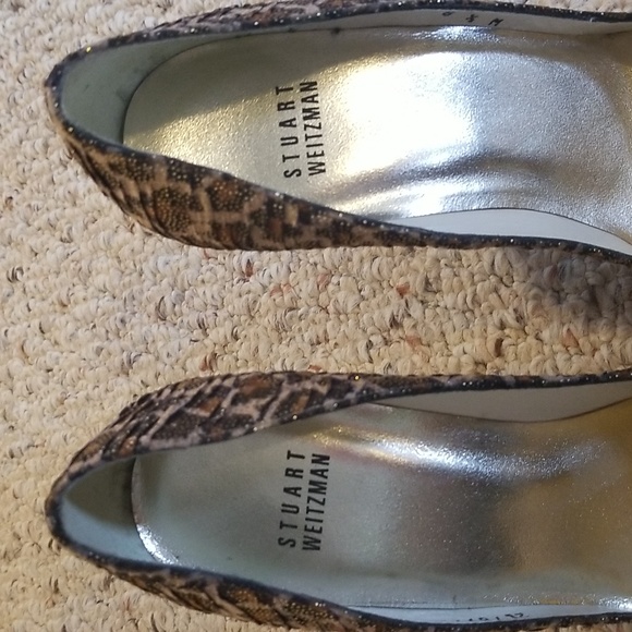 Stuart Weitzman 3' leopard print heels size 8.5 - Picture 2 of 5